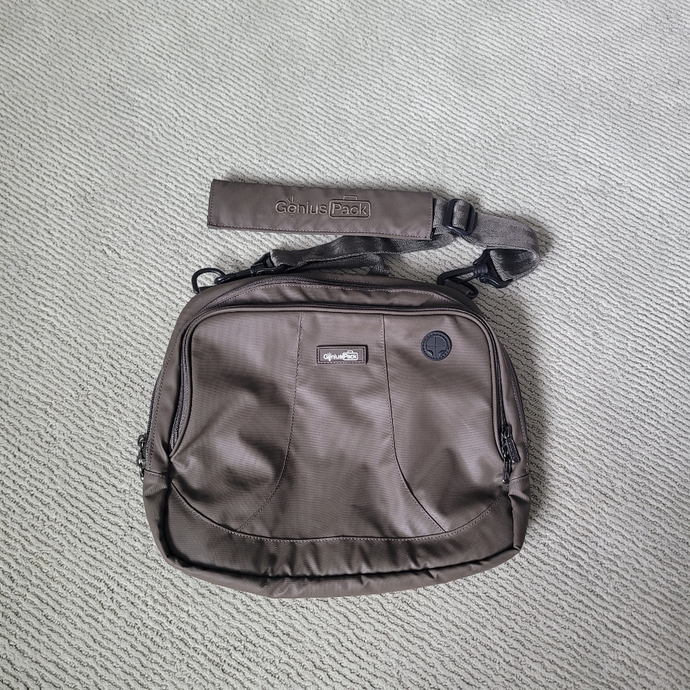 GeniusPack High Altitude Flight Bag